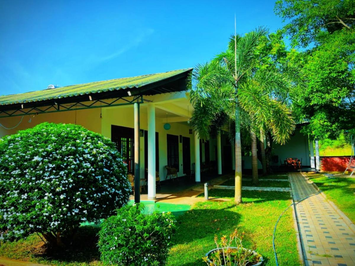Sigiriya Green Garden Home Bagian luar foto